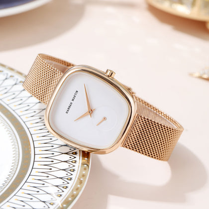 Relógio Feminino Hannah Martin Estilo Elegante com Bracelete Dourado